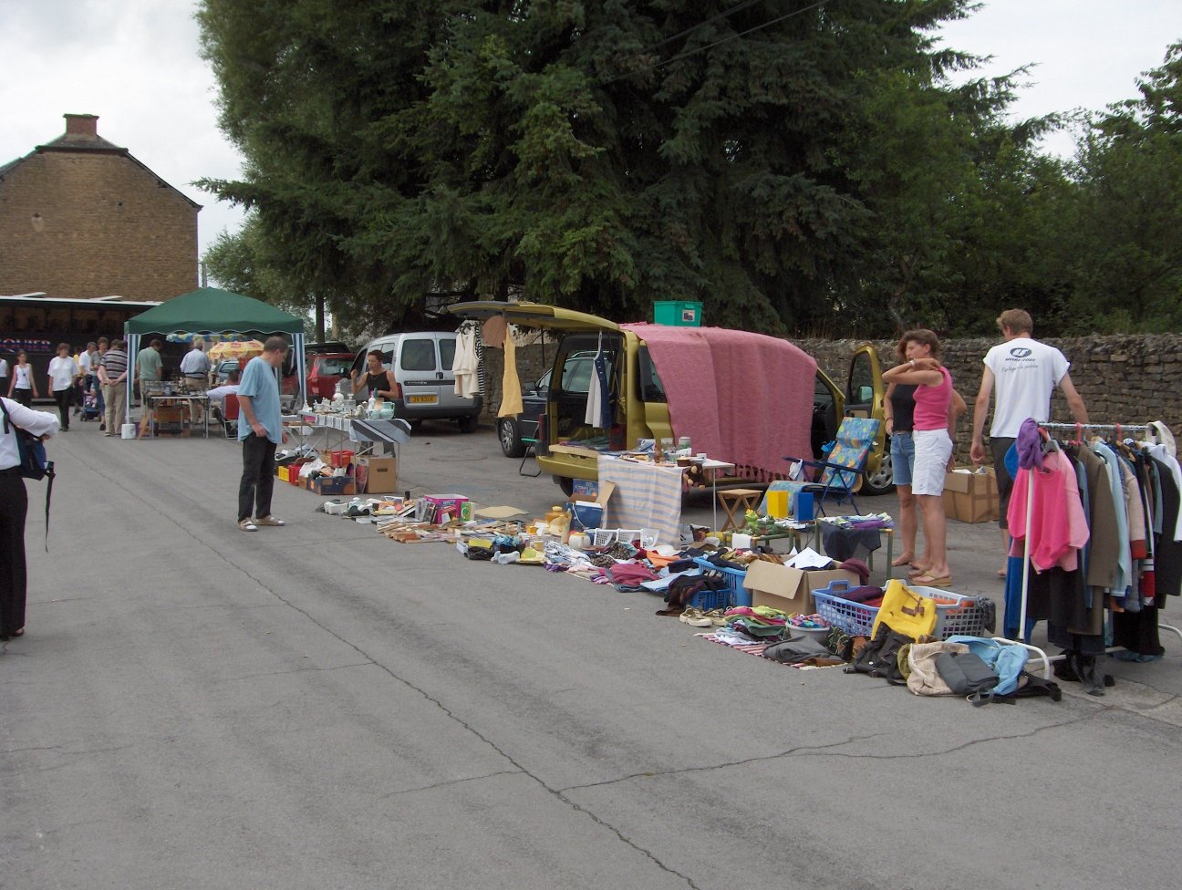 ETALLE, Barbecue - Brocante