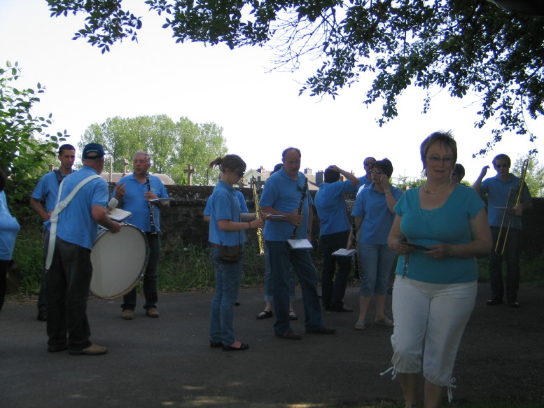 BUZENOL, Concert