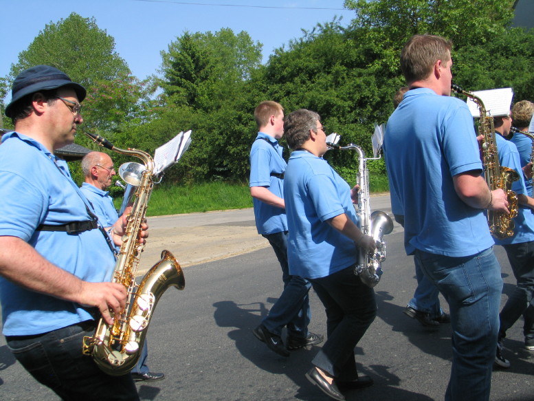 BUZENOL, Concert