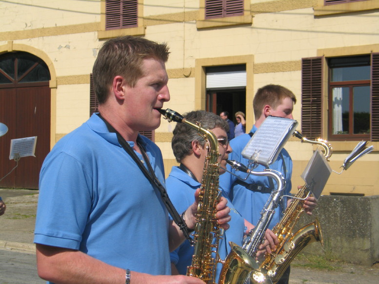 BUZENOL, Concert