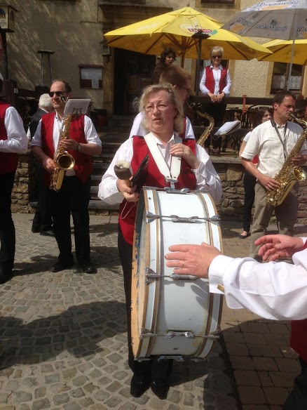 ETALLE,  Défilé des communions