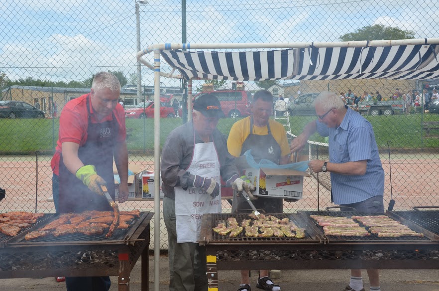  ETALLE, Brocante, Barbecue géant, animation musicale