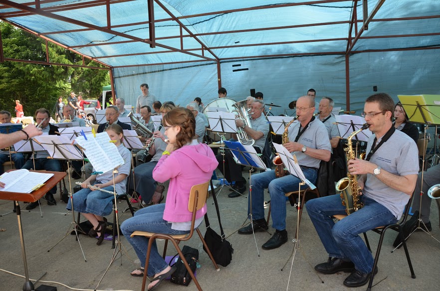  ETALLE, Brocante, Barbecue géant, animation musicale