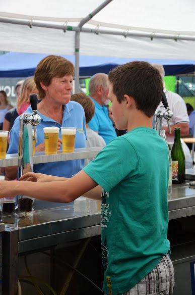  ETALLE, Brocante, Barbecue géant, animation musicale