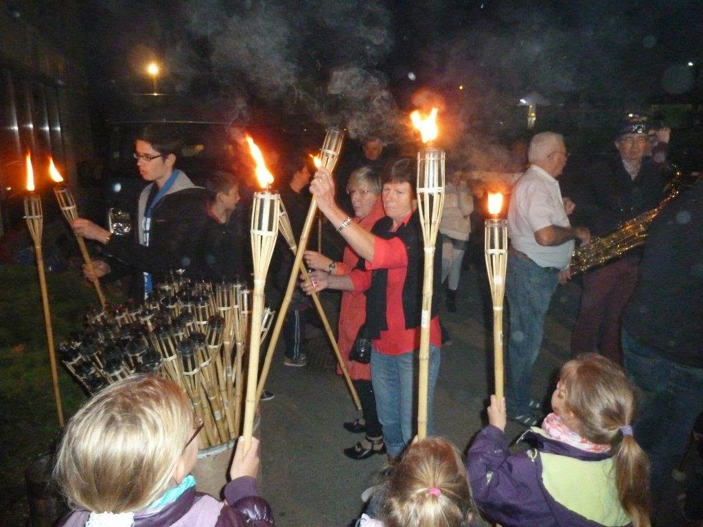  ETALLE,  Retraite aux flambeaux, soirée bi&egraveres spéciales et grand blind test